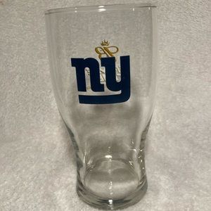 NY Giant Budweiser beer pint glass